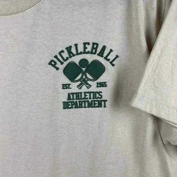 PICKLEBALL TEE SHIRT SZ M 100%COTTON STRANGE DAZE BEIGE /GREEN GRAPHICS SHORT SL - Picture 2 of 5